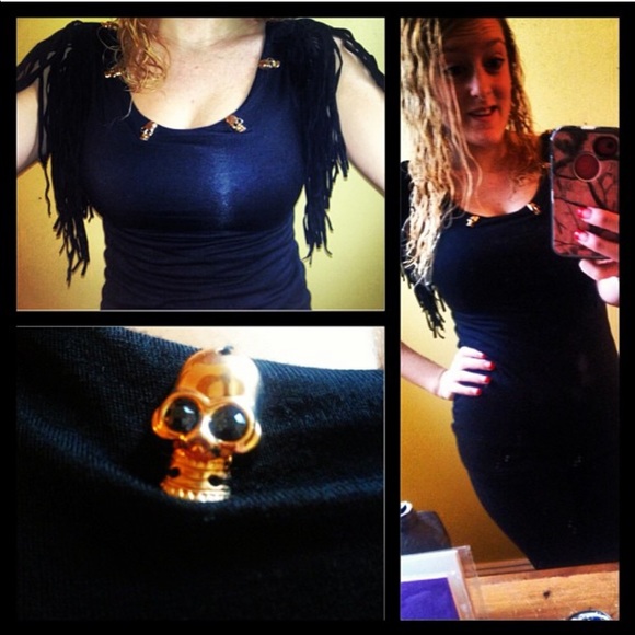 Skull & Fringe Top - Picture 7 of 11